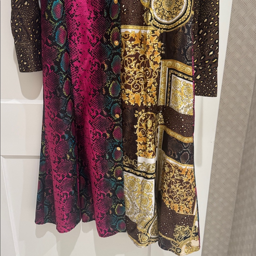Versace Silk-Blend Midi Dress in Fuchsia and Gold Patchwork - Picture 4 of 10